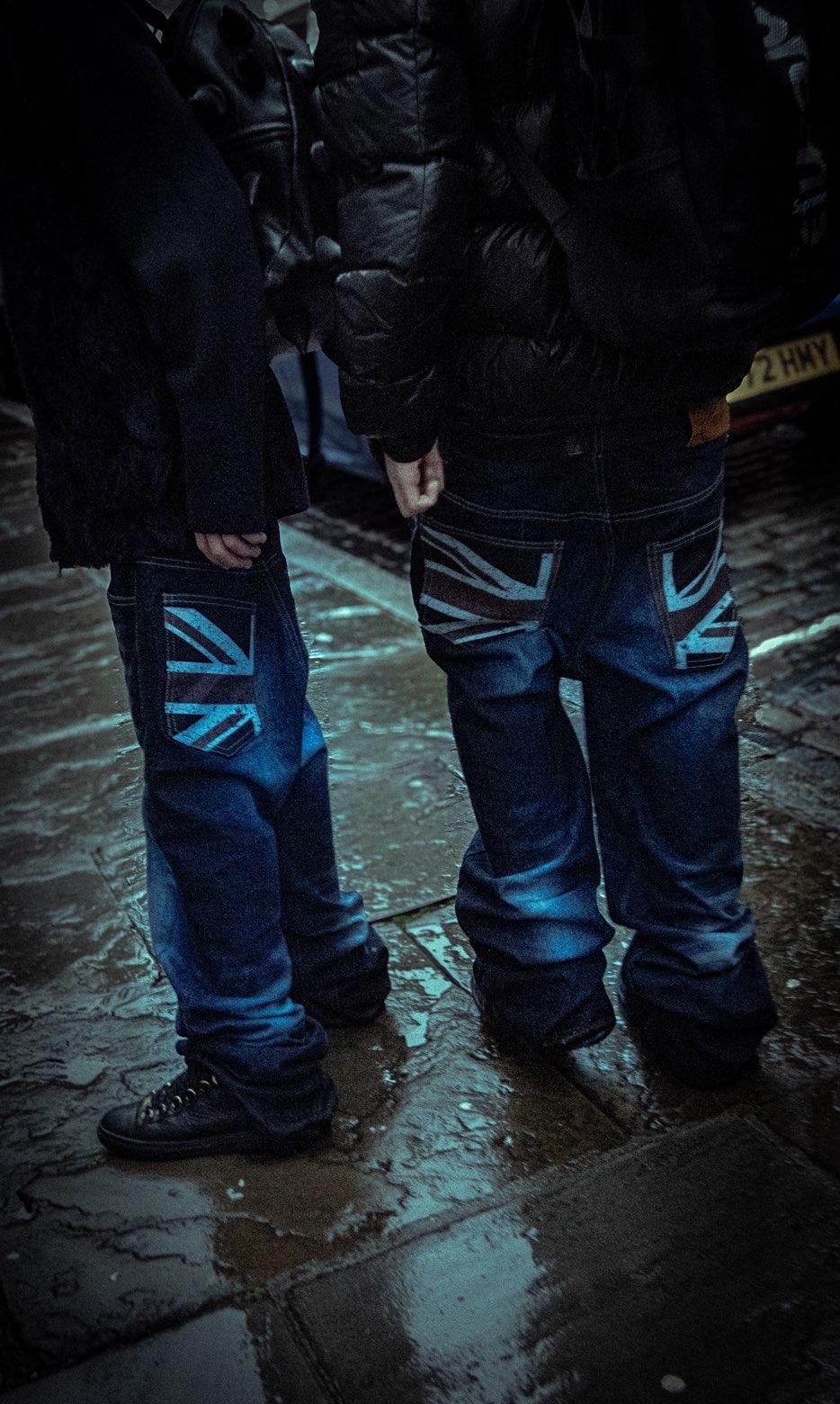 BRIT JEANS